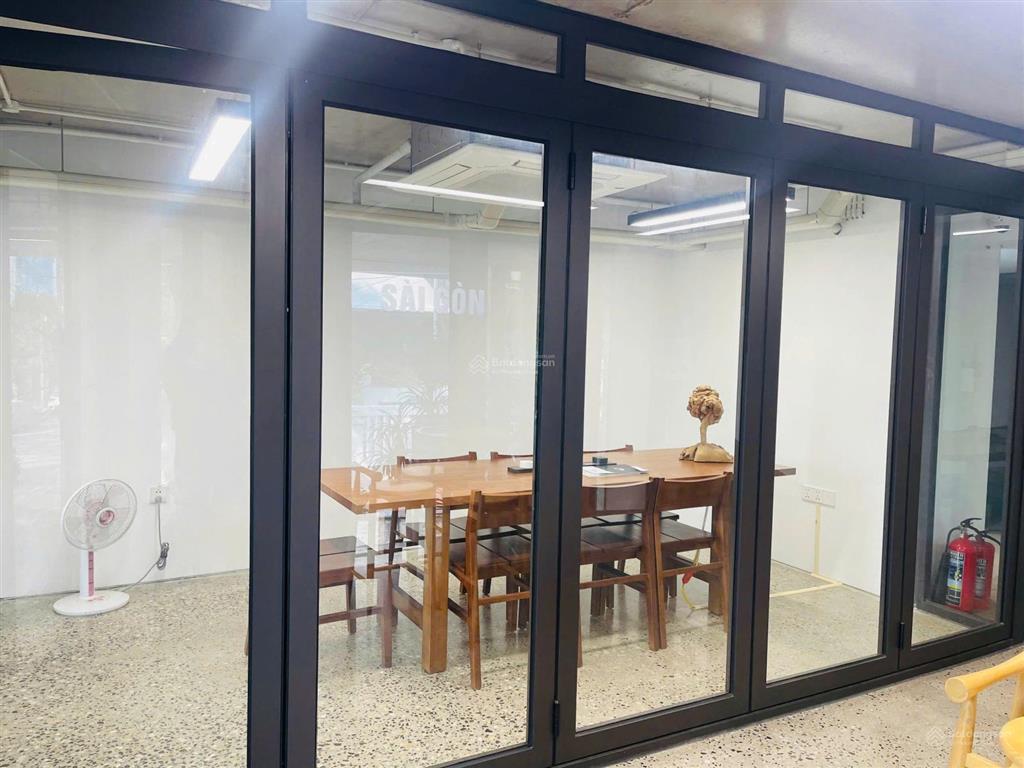 Chính chủ cho thuê vp lô góc thiết kế hiện đại, sang trọng bậc nhất mỹ đình, bàn giao mới cứng