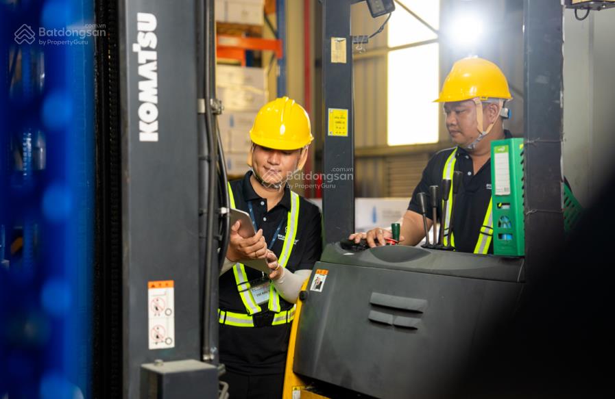 Cho thuê kho giá cạnh tranh q12. mặt tiền ql1a, diện tích linh hoạt 100m2  5000m²