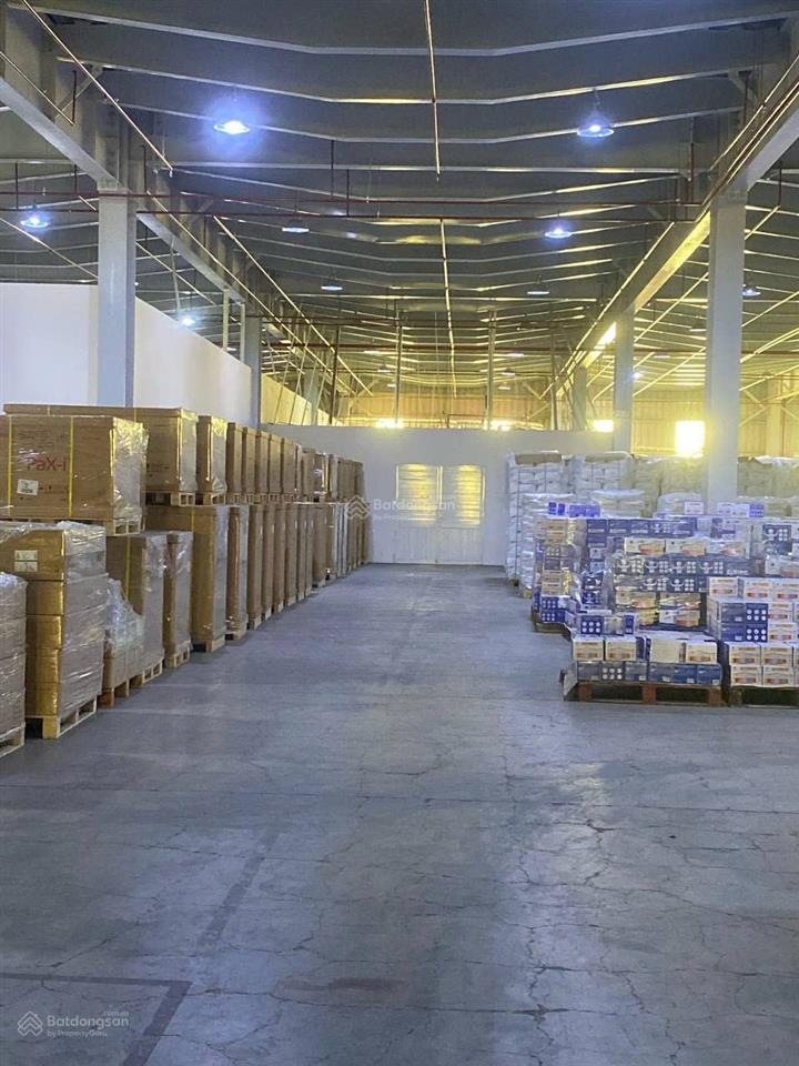 Cho thuê kho giá cạnh tranh q12. mặt tiền ql1a, diện tích linh hoạt 100m2  5000m²