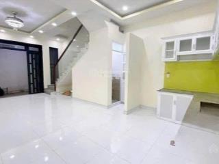 Nhà sạch đẹp 90m2 2pn, 2 wc, để oto. gần bigc tân hiệp.