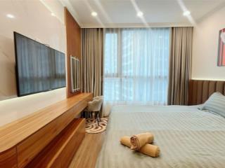 Bán căn hộ 3 phòng ngủ 105 m² tại chung cư new horizon 87 lĩnh nam.  0399 488 ***