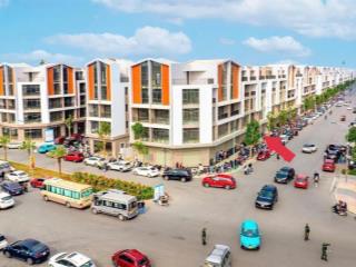 Cần bán căn shop 96m2, mặt tiền 6 mét, vtđ 8, trục đường 20m đối diện grandword kinh doanh sầm uất