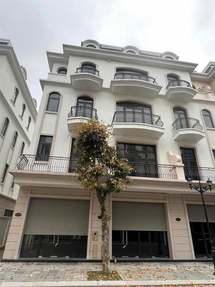 Bán gấp căn sao biển 67,5 m2 sát 9 tòa chung cư masterise, công viên , trung tâm thương mại vincom