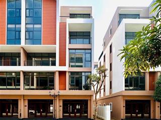 Bán căn xẻ khe 91 m2 sổ lâu dài, mặt tiền 7m , view trực diện công viên , vườn hoa , số lượng ít.