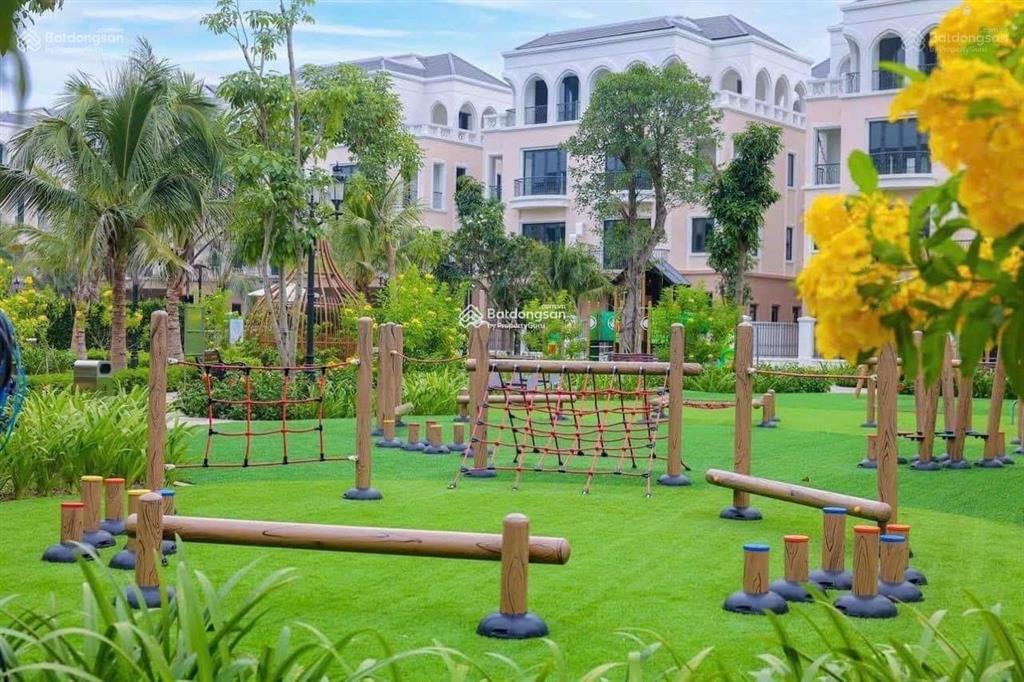 Chính chủ cần ra gấp 48 m2 vin 2 gần công viên bể bơi, chung cư , nhận nhà ở luôn sổ đỏ lâu dài