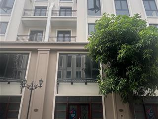 Bán gấp căn liền kề 78 m2 , mặt tiền 6 mét cạnh công viên, gần trường học ,chung cư masteri .