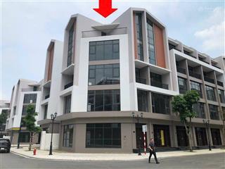 Chính chủ bán gấp căn góc ánh dương 147,6 m2 cạnh công viên biển hồ, trường học, đường lớn .