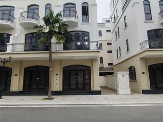 Bán xẻ khe chà là 98 m2, cạnh công viên bể bơi. sẵn sổ, giá cam kết tốt nhất thị trường .