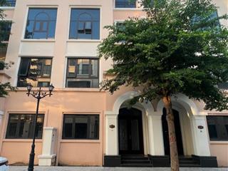 Cần bán gấp biệt thự 78m2 mặt tiền 6m, gần công viên bể bơi, thiết kế đẹp, sẵn sổ giao dịch ngay
