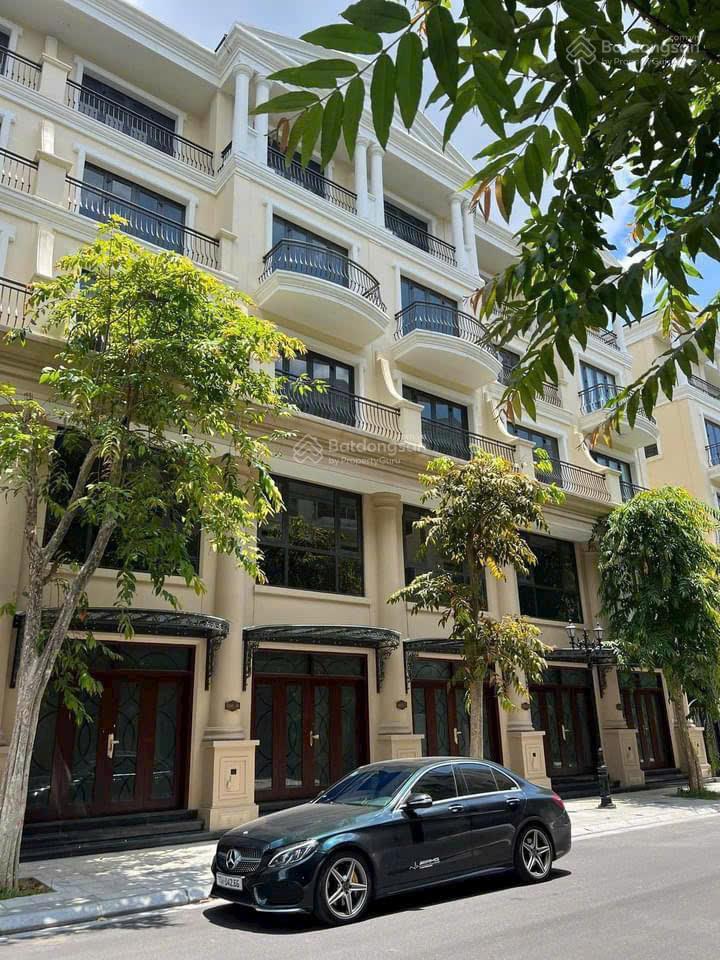 Chính chủ cần bán căn liền kề 70 m2. đảo dừa phân khu vip. rõ ràng giá tốt trong thị trường