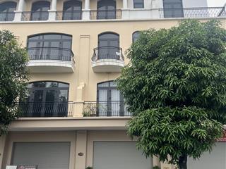 Cần bán chà là 70 m2 trục 20 mét , đối diện chung cư kinh doanh được luôn sổ lâu dài.