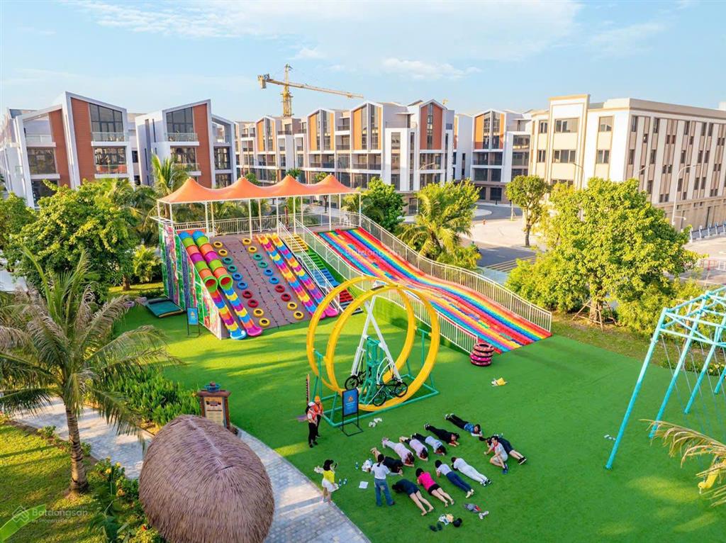 Bán liền kề 56 m² ánh dương, cạnh biển hồ, chung cư mik, sổ lâu dài
