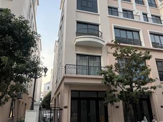 Cần tiền bán gấp xẻ khe 91m2 vin2 hoàn thiện 2 tầng , sẵn dòng tiền cho thuê ,gần công viên bể bơi.