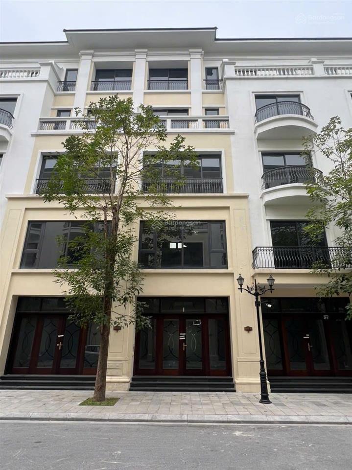 Bán gấp 65 m2 san hô, sổ đỏ lâu dài ,cạnh biển hồ tạo sóng 18ha, công viên .