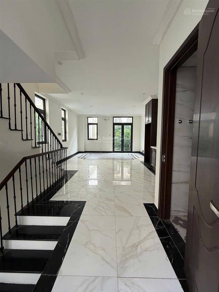 Cần cho thuê căn xẻ khe sao biển xẻ khe 77 m2 hoàn thiện 5 tầng, về ở được luôn,  0988 610 ***