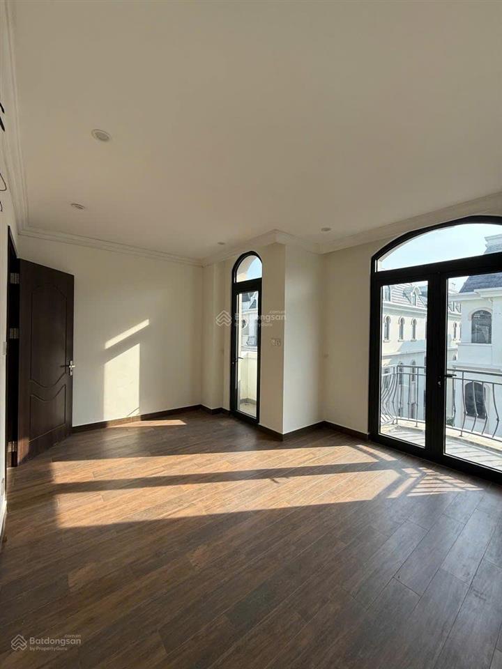 Cần cho thuê căn xẻ khe sao biển xẻ khe 77 m2 hoàn thiện 5 tầng, về ở được luôn,  0988 610 ***