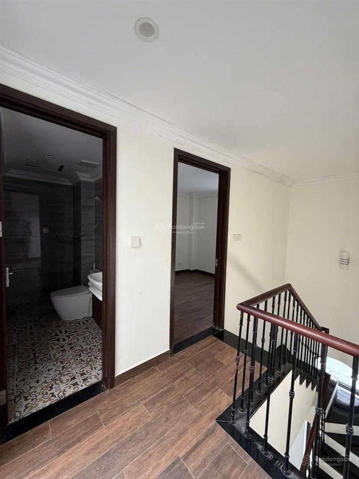 Cần cho thuê căn xẻ khe sao biển xẻ khe 77 m2 hoàn thiện 5 tầng, về ở được luôn,  0988 610 ***