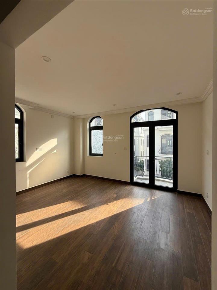 Cần cho thuê căn xẻ khe sao biển xẻ khe 77 m2 hoàn thiện 5 tầng, về ở được luôn,  0988 610 ***