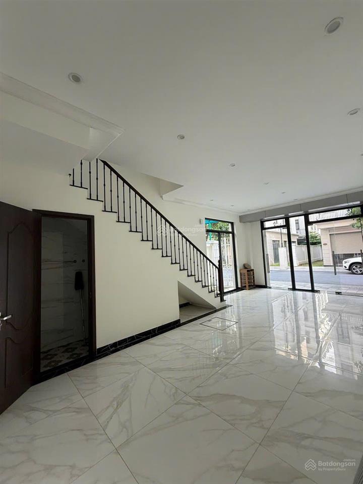 Cần cho thuê căn xẻ khe sao biển xẻ khe 77 m2 hoàn thiện 5 tầng, về ở được luôn,  0988 610 ***