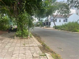 Đất hẻm 8m lê văn lương nhơn đức 5x16=3ty9shr khu dân cư hiện hửu