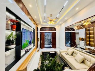 Bán nhà riêng 40m2 , 4 ngủ full đồ , quan hoa cầu giấy hà nội