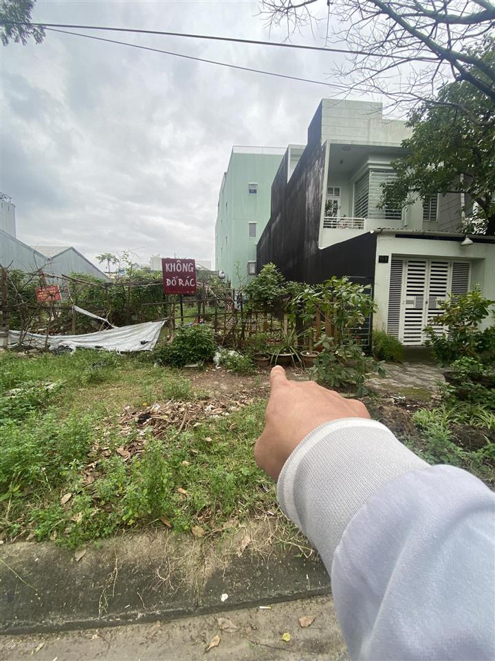 Lô đất phùng hưng cách biển 200m, cách cao đẳng fpt 150. cam kết giá rẻ nhất thị trường