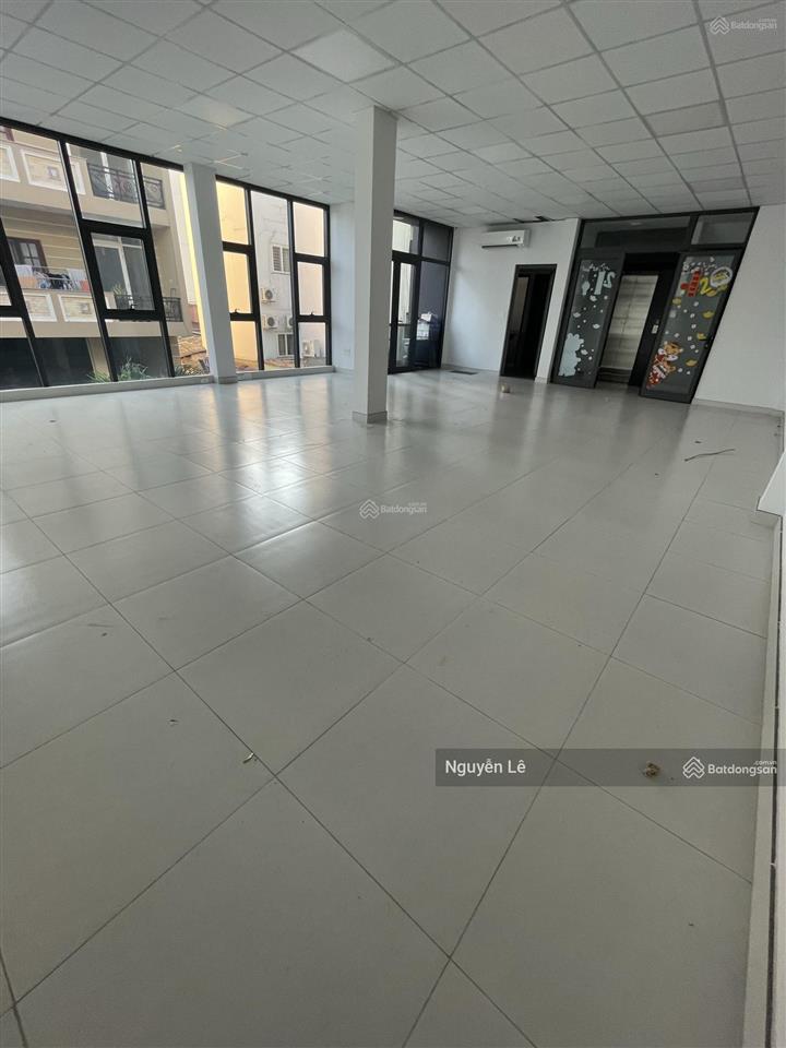 Cho thuê toà nhà 800m2 đường võ thị sáu, quận 3, giá 99 tr/th