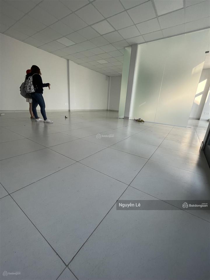 Cho thuê toà nhà 800m2 đường võ thị sáu, quận 3, giá 99 tr/th