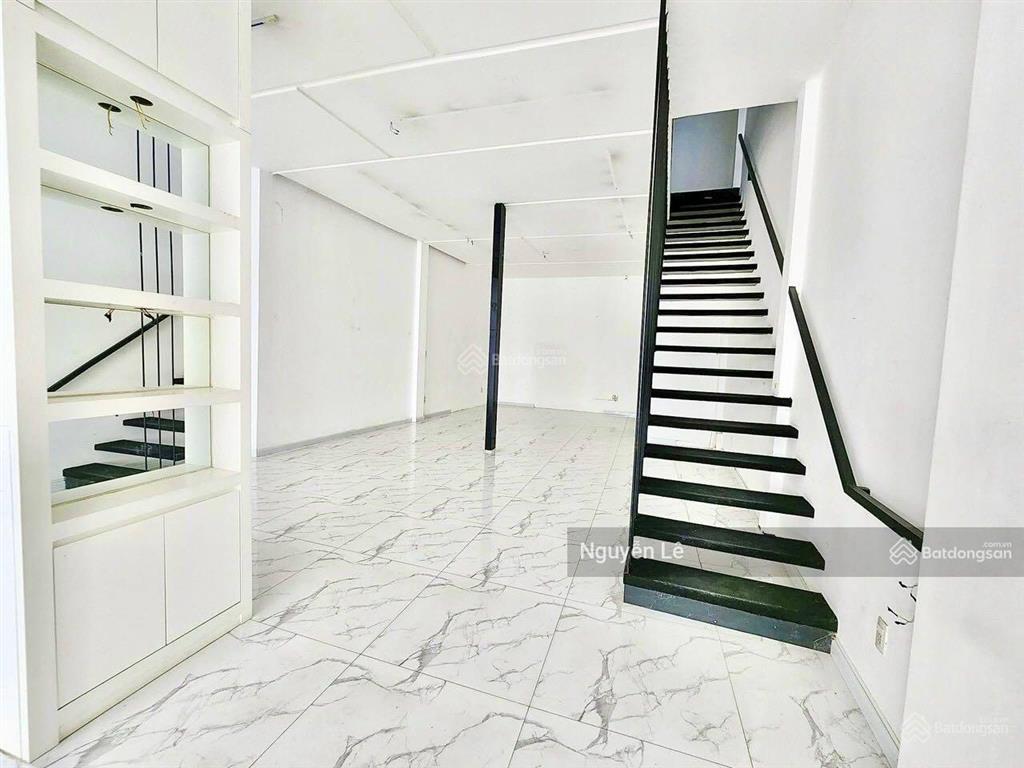 Chính chủ cần cho thuê mặt tiền ngang 6m đường võ văn tần, quận 3 giá 68tr