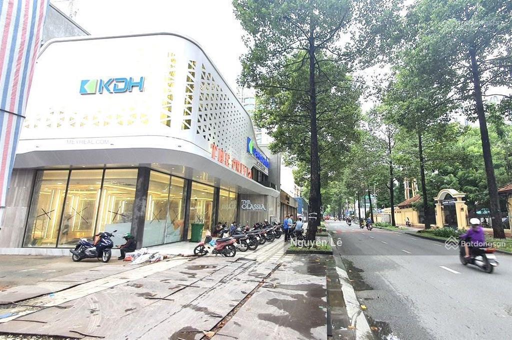 Cần cho thuê góc 2 mặt tiền ngang 20m nam kỳ khởi nghĩa, quận 3 500m² giá 168 triệu/tháng