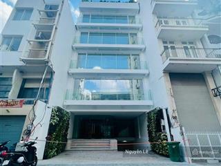 Chính chủ cần cho thuê tòa nhà ngang 9m mặt tiền trung tâm quận 1 dtsd 500m2 giá 168tr