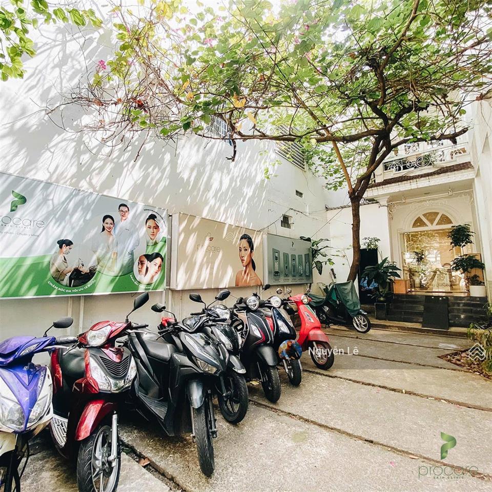 Chính chủ cần cho thuê biệt thự 180 hai bà trưng, 800m2 quận 3, giá 88 tr/th