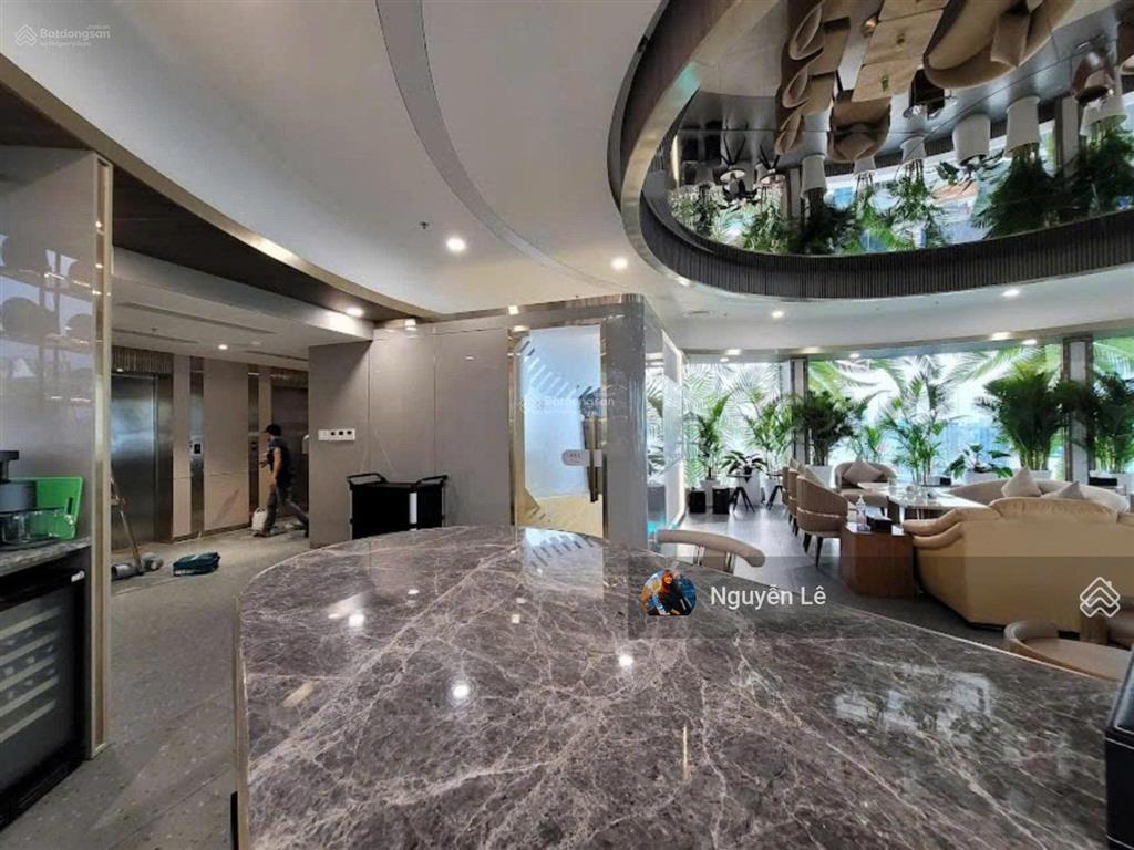 Chính chủ cần cho thuê tòa nhà 2500m2 sd góc 3 mặt tiền đường khu song hành quận 2 giá 100tr