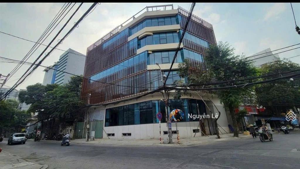 Cho thuê nguyên tòa nhà góc 2 mặt tiền trường sơn ngay sân bay tân sơn nhất 3200m2 giá 260tr