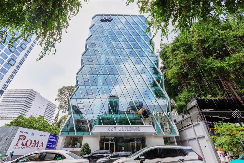 Cho thuê tòa nhà 3200m2 văn phòng cao cấp mặt tiền hai bà trưng quận 3