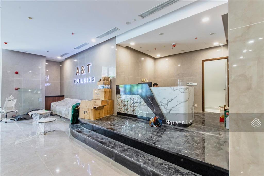 Cho thuê tòa nhà 3200m2 văn phòng cao cấp mặt tiền hai bà trưng quận 3