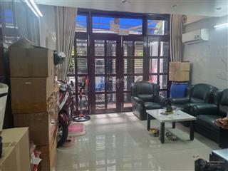 Chủ cần bán gấp căn nhà tâm huyếtngang to 12mvõ thị sáu p7 quận 3.dt 12x8,5m.cn106m2.giá45 tỷ.