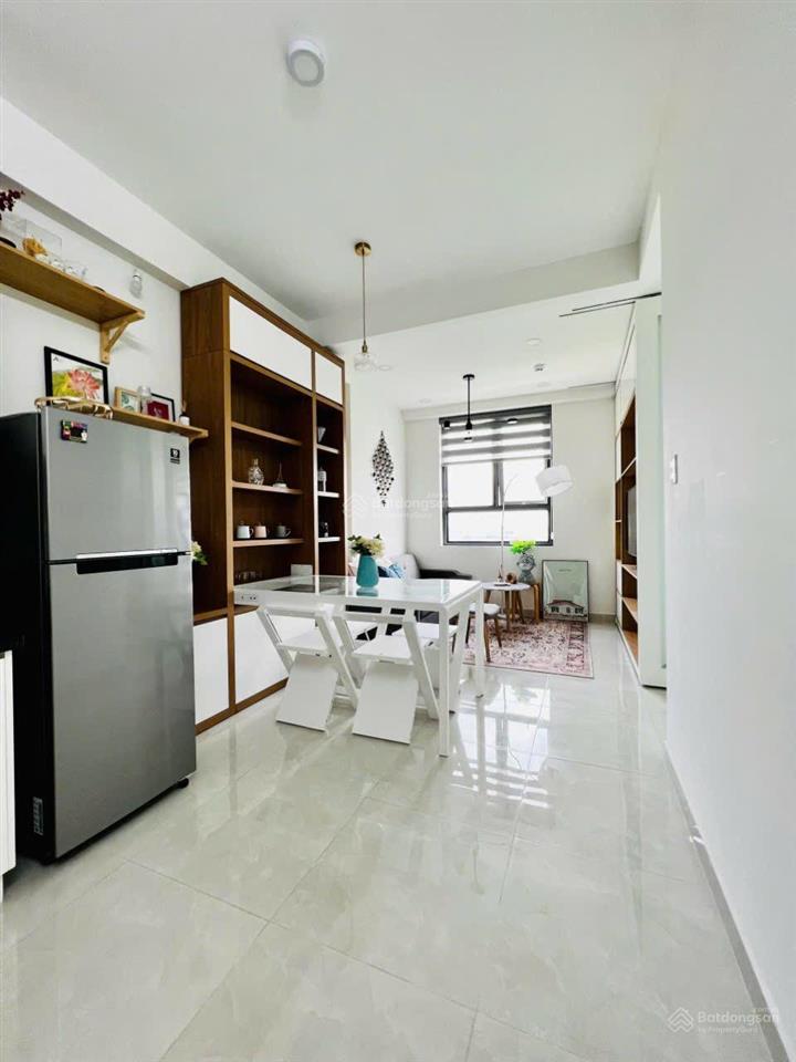 Cho thuê saigon intela 2pn trống 5,5tr/th có nội thất 6  7tr/tháng