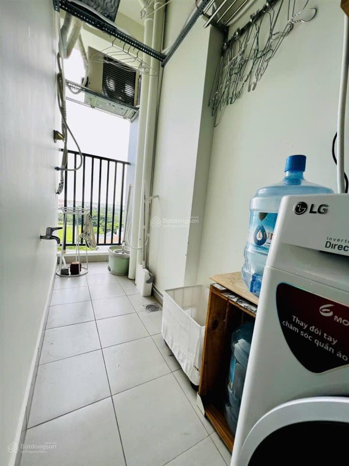 Cho thuê saigon intela 2pn trống 5,5tr/th có nội thất 6  7tr/tháng