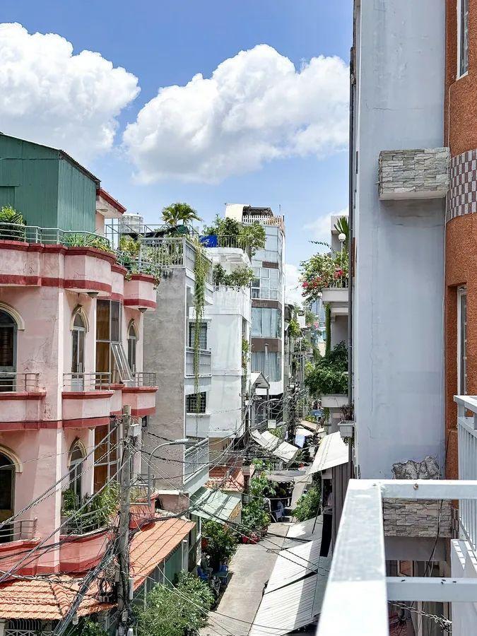 Bán víp nhà hxh góc 3mt đường trần hưng đạo q1, kc 2 tầng chỉ 8.5 tỷ pháp lý sạch ở ngay