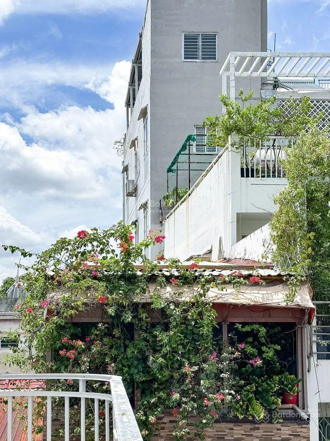 Bán víp nhà hxh góc 3mt đường trần hưng đạo q1, kc 2 tầng chỉ 8.5 tỷ pháp lý sạch ở ngay