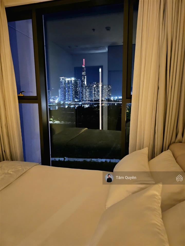 The crest độc quyền bán nhanh căn 2pn giá rẻ nhất metropole  full nt đẹp mới  chỉ 21 tỷ all in