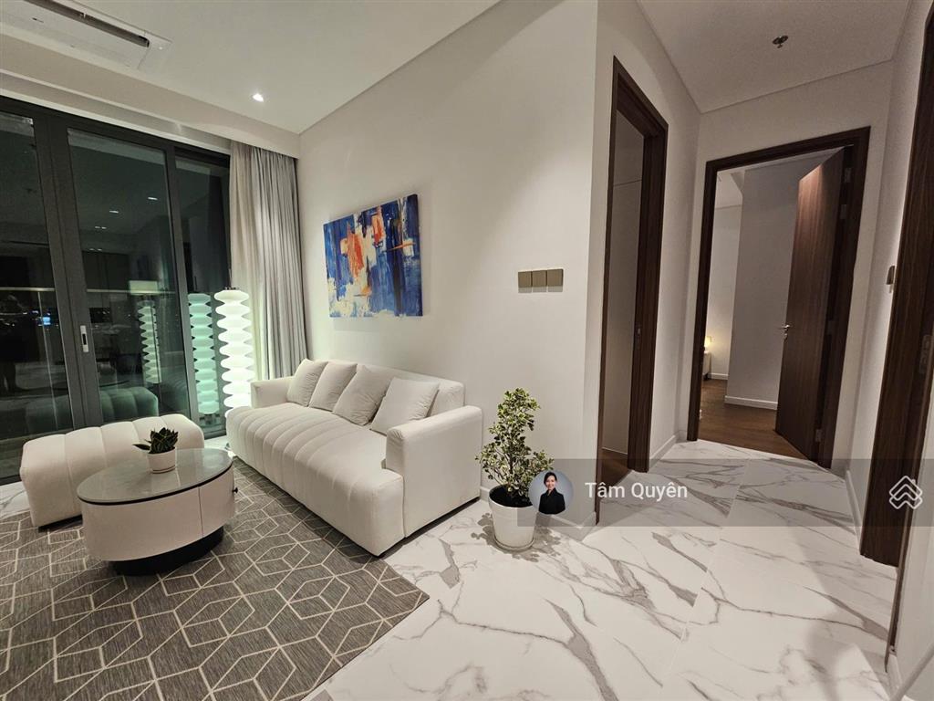 The crest độc quyền bán nhanh căn 2pn giá rẻ nhất metropole  full nt đẹp mới  chỉ 21 tỷ all in