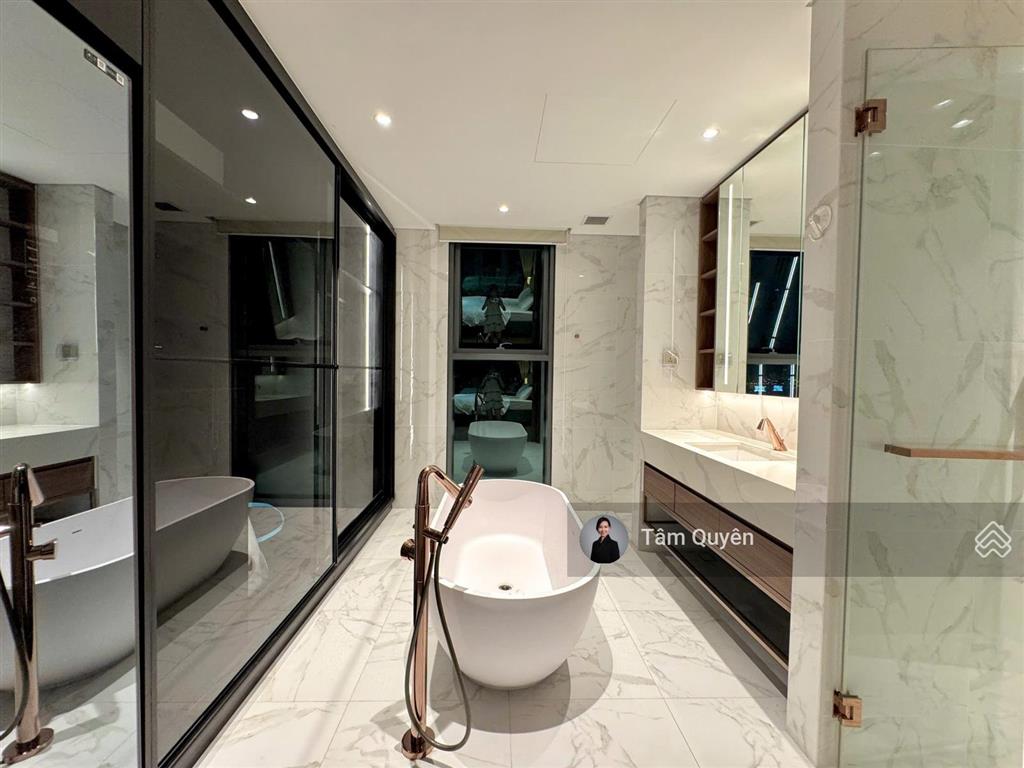 The crest metropole bán căn 3pn đầu hồi view sông cầu bason  sẵn hợp đồng thuê giá cao