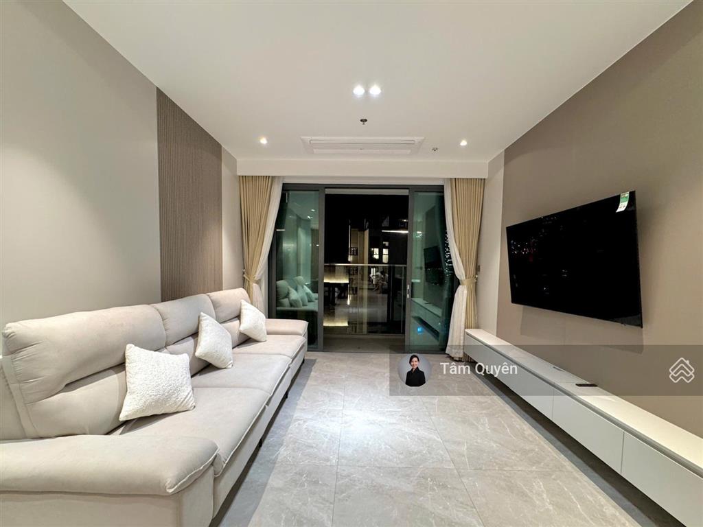 The crest metropole bán căn 3pn đầu hồi view sông cầu bason  sẵn hợp đồng thuê giá cao