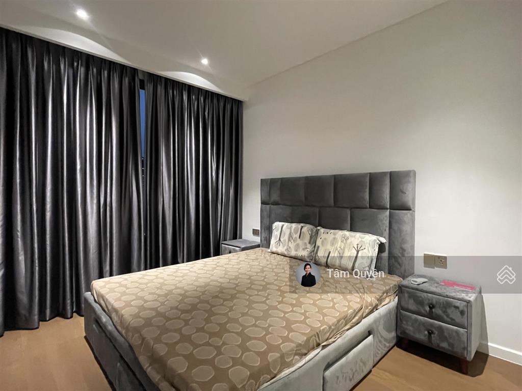 The crest bán căn 2pn có sổ hồng  view cầu bason  tầng cao  hot deal giá siêu rẻ chỉ 18,5 tỷ