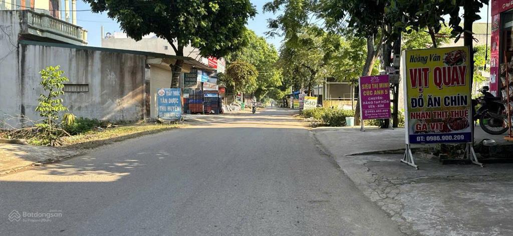 Trục chính kinh doanh sát tỉnh lộ 420. lô 100m full tc 2 mặt tiền có vỉa hè 5m để kinh doanh.