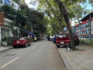 Phân khúc hiếm! ô tô vào nhà, giá tốt