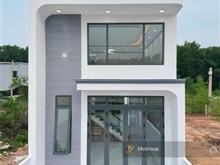 Cho thuê nhà riêng 3pn, 2wc, 96m2, giá 8tr/tháng  sát chợ  cách kcn 300m