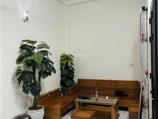 Bán nhà nghi tàm dân xây 5 tầng kiên cố. 31,7m2  5 tầng  mt 5m giá tốt đầu tư chỉ 4,85tỷ còn tl